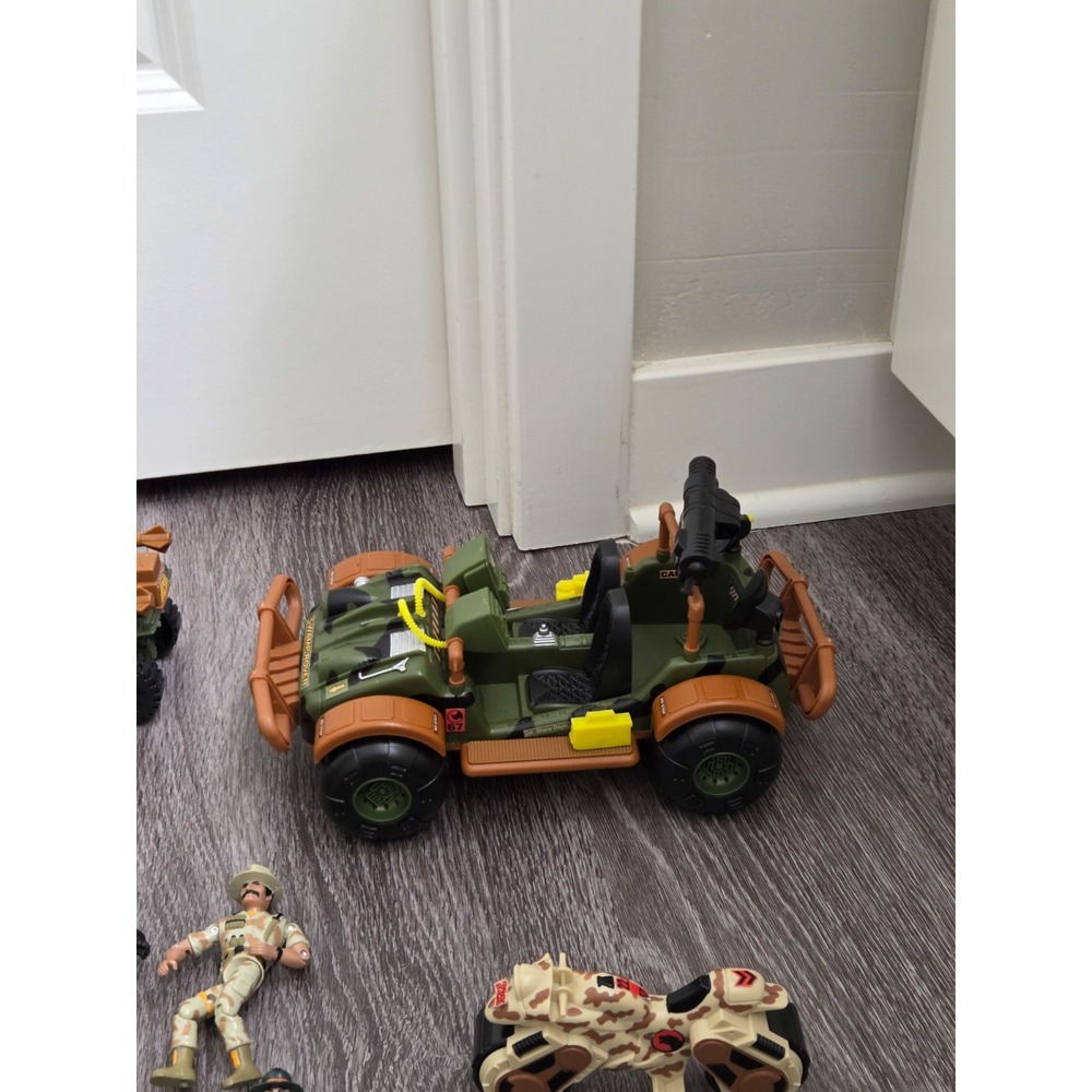 Lanard The Corps - Random Lot - GI Joe Figurines- Tank - Vehicles Vintage 1990's - Picture 7 of 13